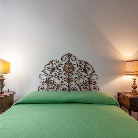 Aurora'S, Renaissance Suite, Historic Apartment, Pivot Location, Few Walks From All, Ac Bedroom Florence Exterior photo